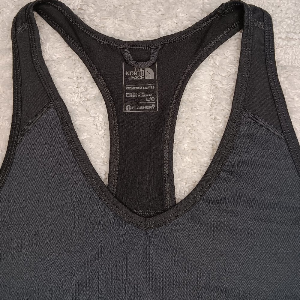 The North Face sports t-shirt size L for women, gray and black. - Picture 4 of 8